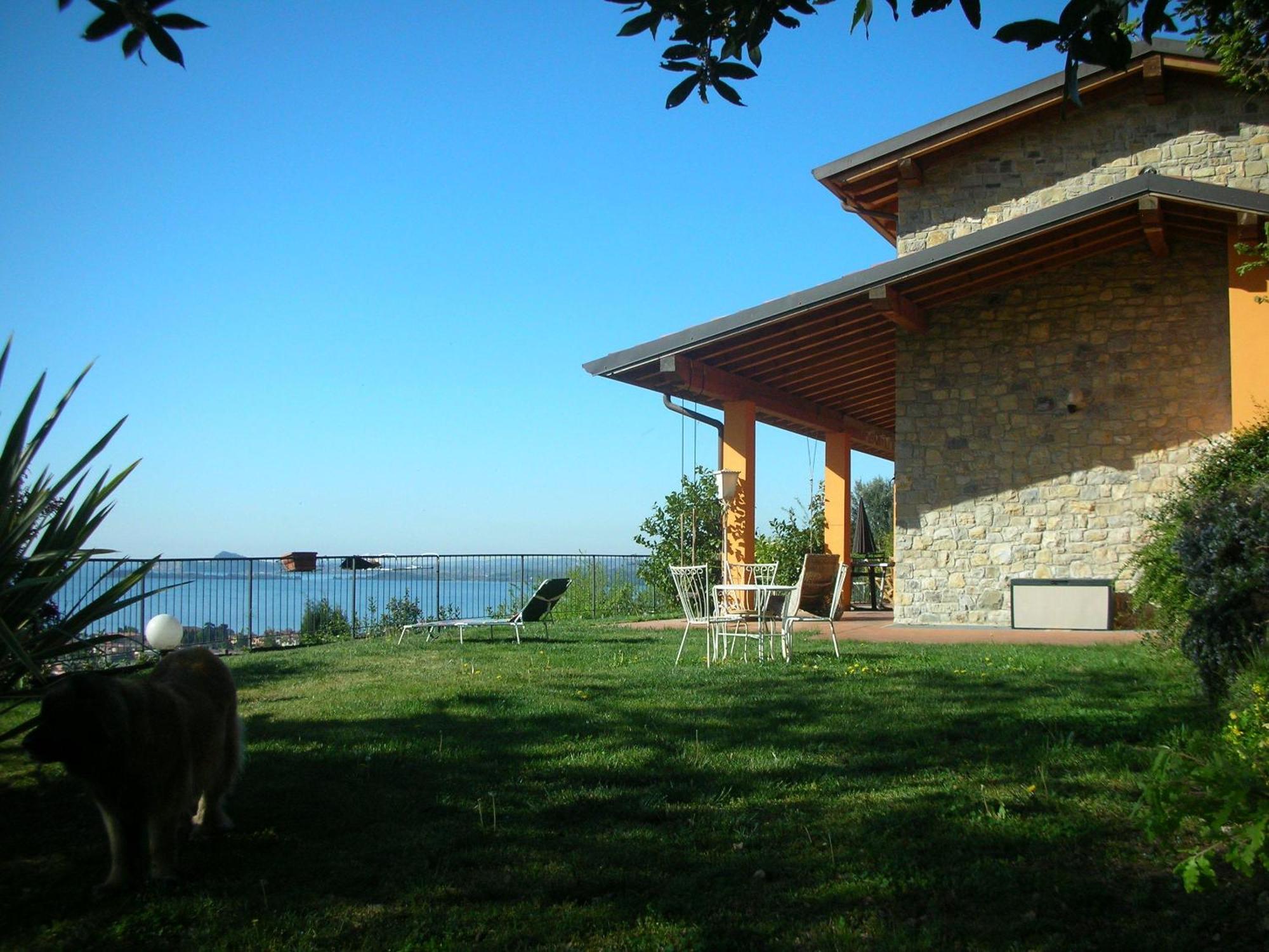 Villa Susina Casa Vacanze Тосколано-Мадерно Екстер'єр фото