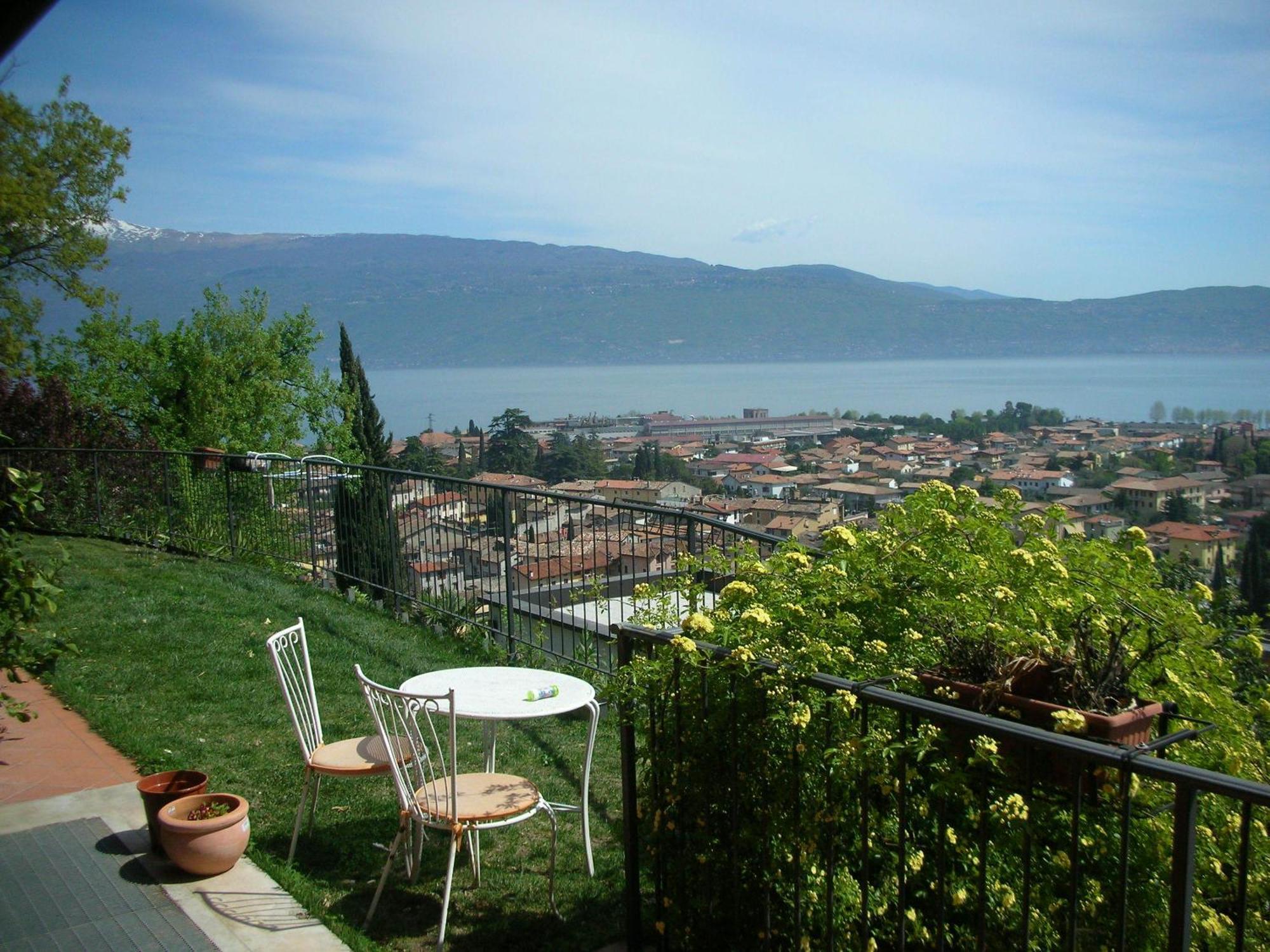 Villa Susina Casa Vacanze Тосколано-Мадерно Екстер'єр фото